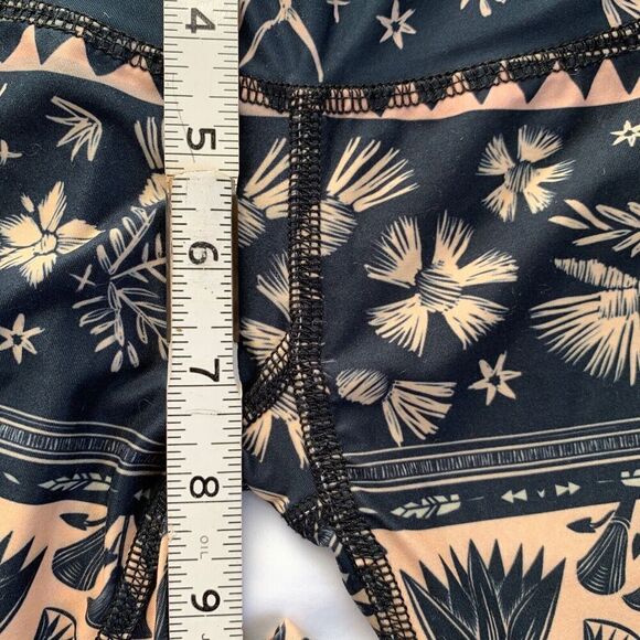 Teeki Moon Flower Hot Pant Yoga Tight Leggings Size Small Multicolor Made USA - Picture 7 of 10
